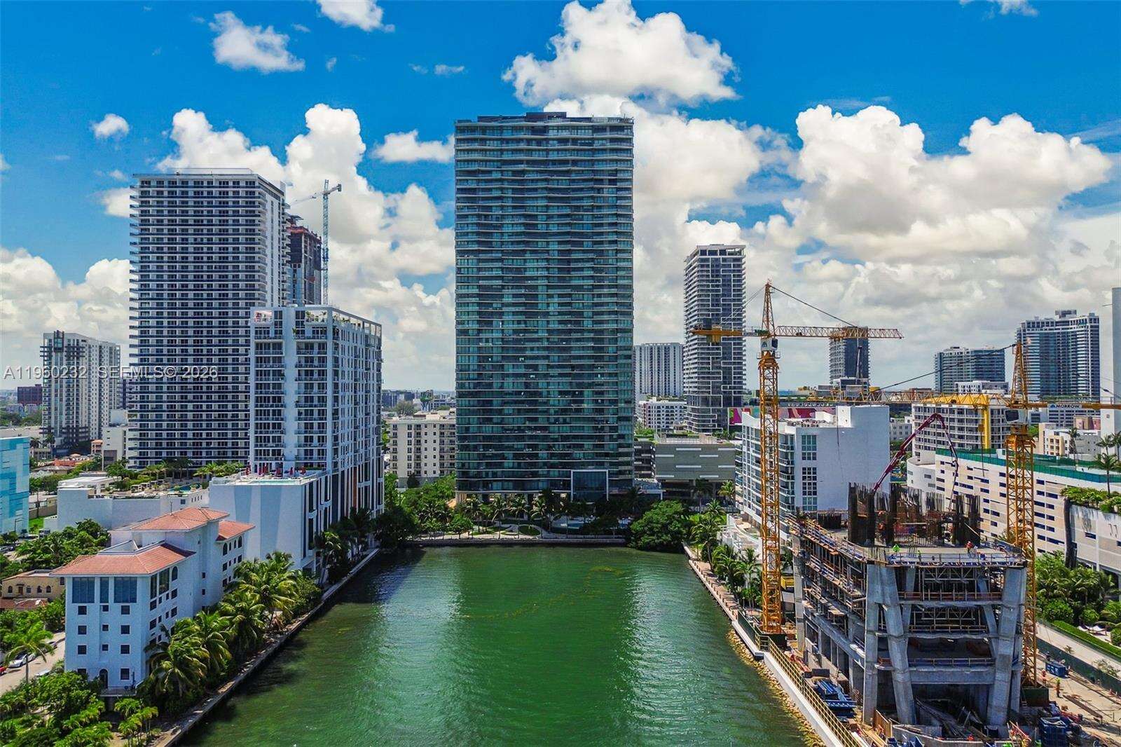 Icon Bay at 460 28, Miami, FL 33137 - For Sale photo 53