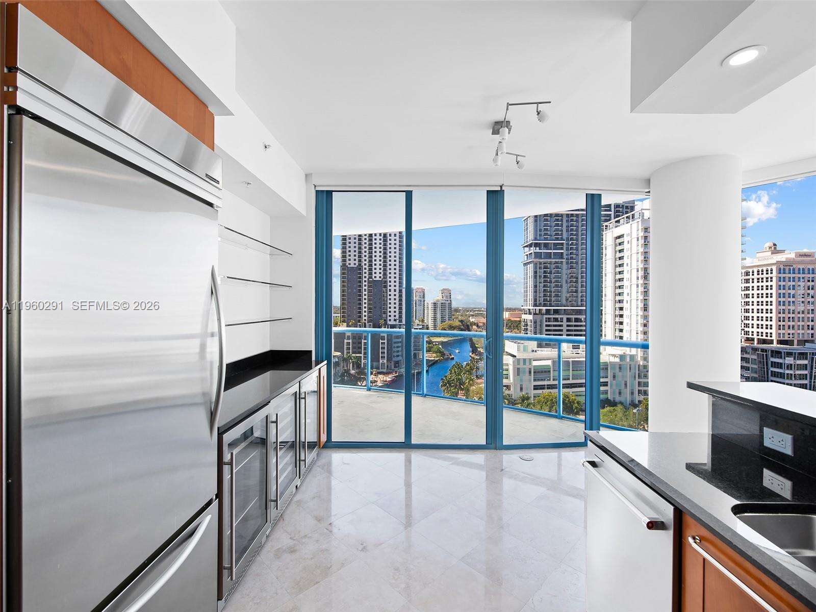 LAS OLAS RIVER HOUSE - 333 Las Olas Way, Fort Lauderdale, FL 33301 | Picture 10