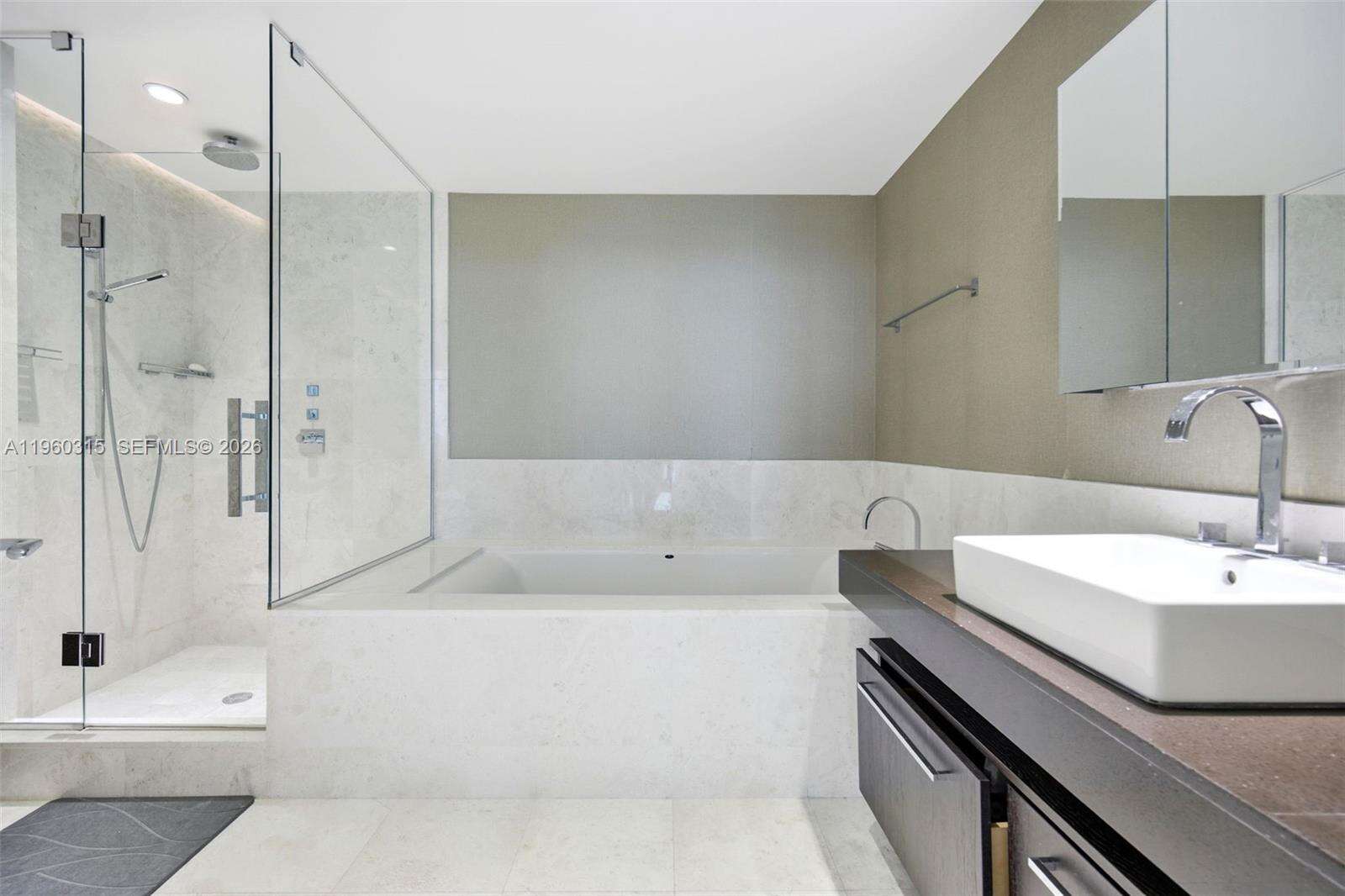 JADE OCEAN - 17121 Collins Ave, Sunny Isles Beach, FL 33160 | Picture 26