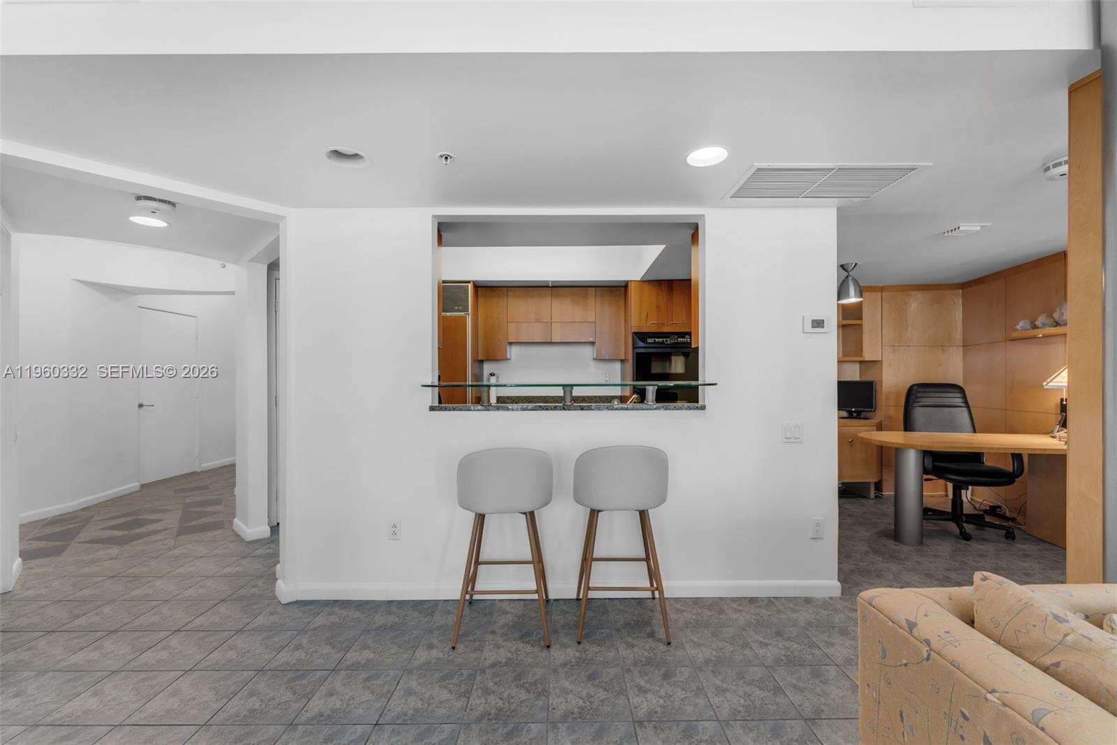 1500 OCEAN DRIVE - 1500 Ocean Dr, Miami Beach, FL 33139 | Picture 15