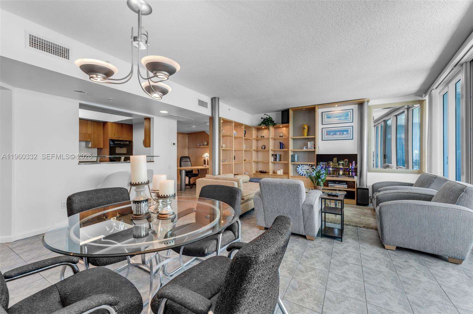 1500 OCEAN DRIVE - 1500 Ocean Dr, Miami Beach, FL 33139 | Picture 4