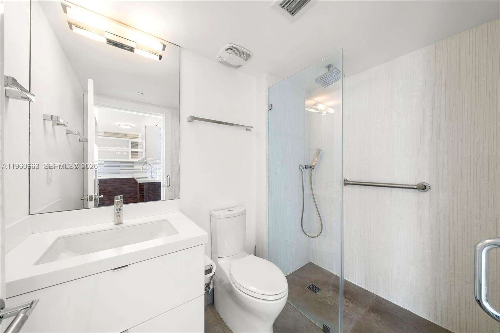 SOUTH POINTE TOWERS CONDO I - 400 Pointe Dr, Miami Beach, FL 33139 | Picture 23