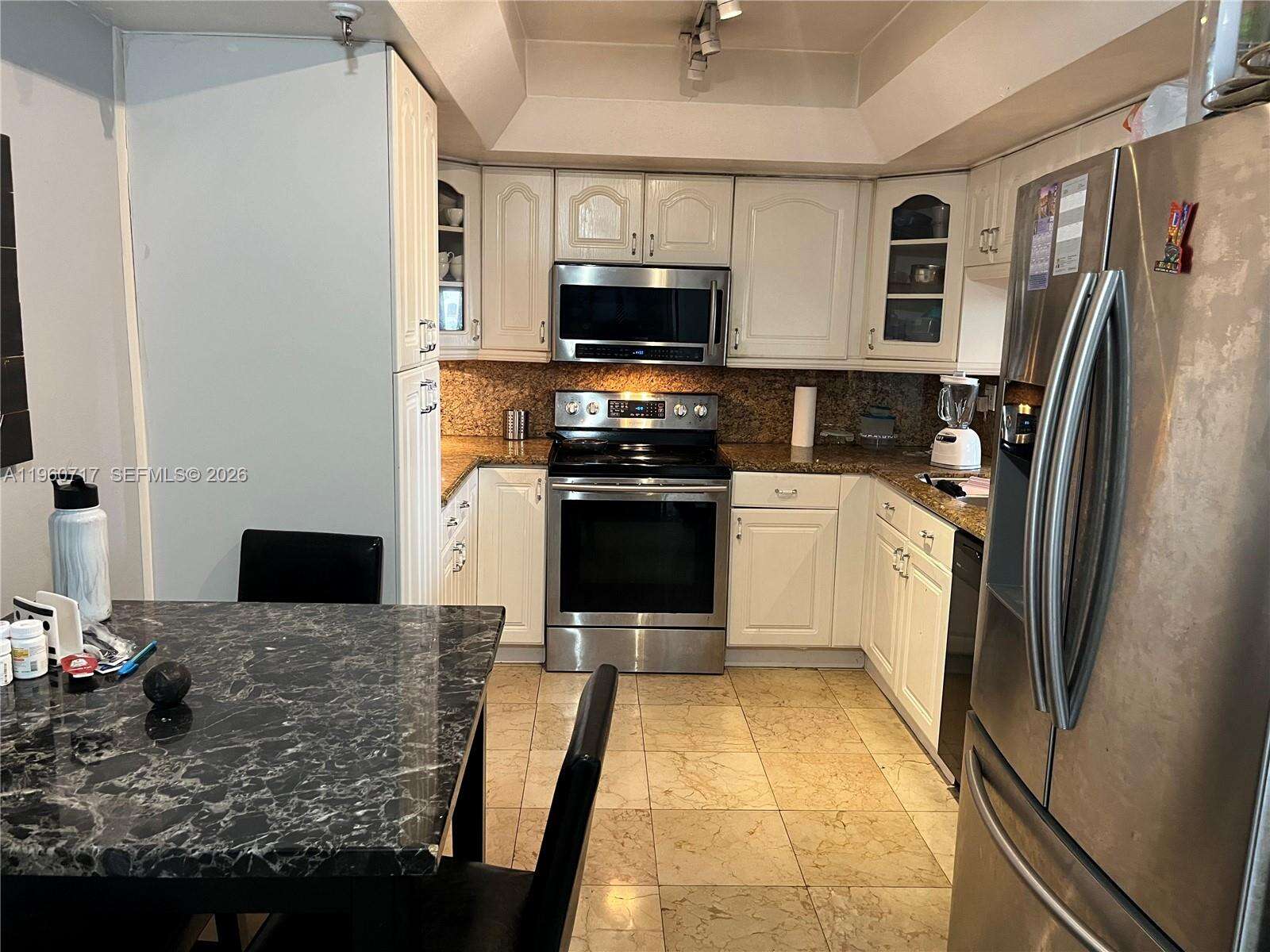 Brickell Key 1 at 520 Brickell Key Dr, Miami, FL 33131 - For Sale photo 4