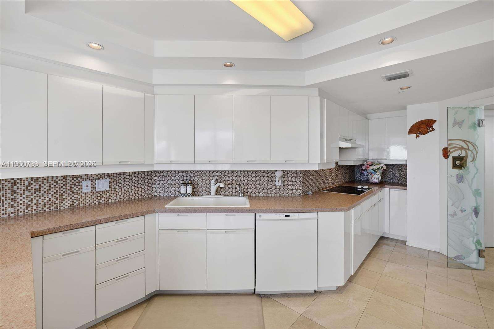 2000 Williams Island at 2000 Island Blvd, Aventura, FL 33160 - For Sale photo 32