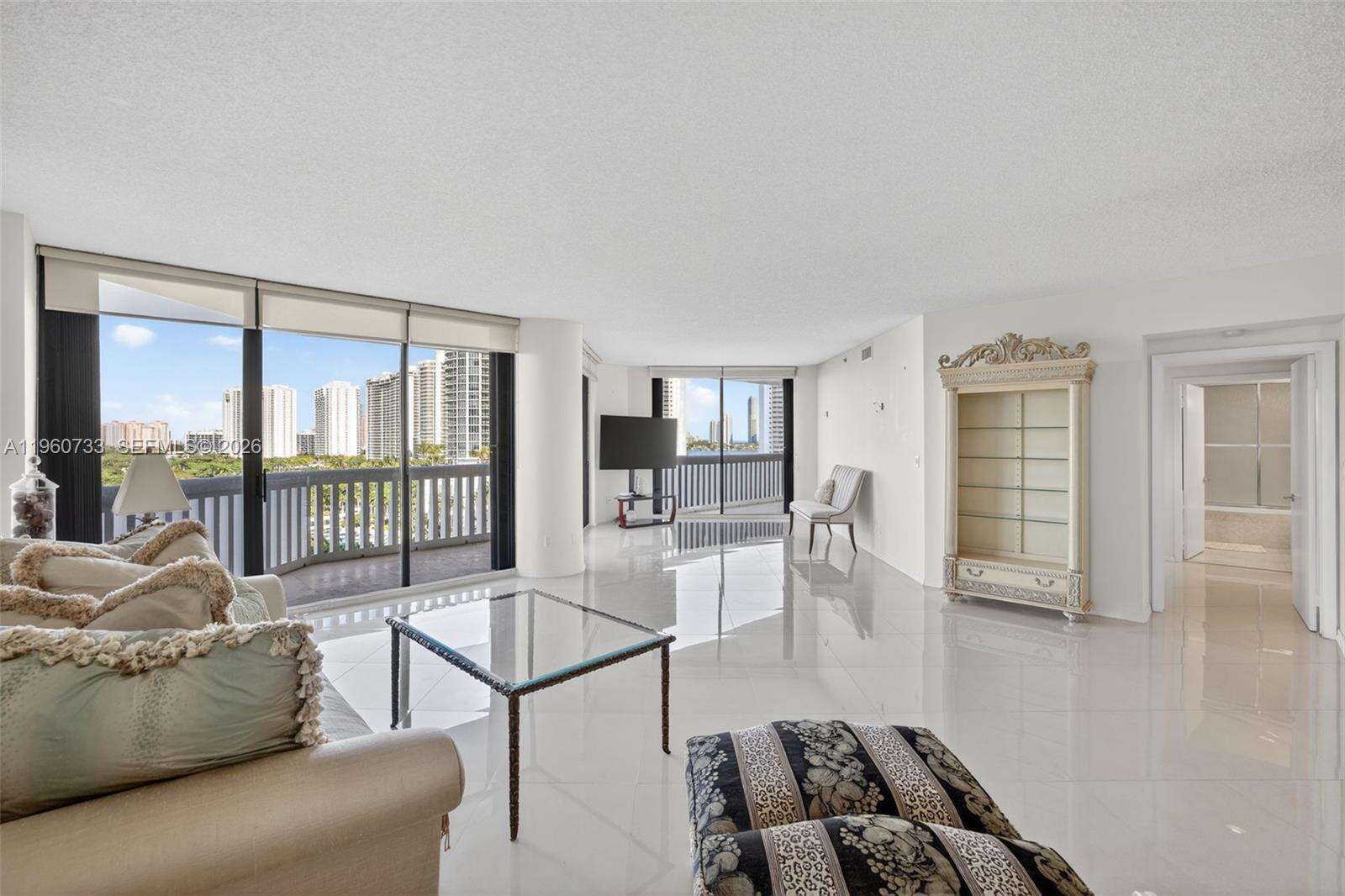 2000 Williams Island at 2000 Island Blvd, Aventura, FL 33160 - For Sale photo 7