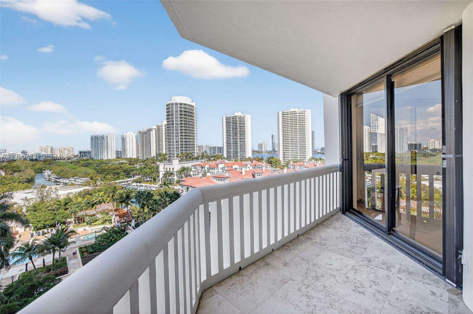 2000 Williams Island at 2000 Island Blvd, Aventura, FL 33160 - For Sale photo 10