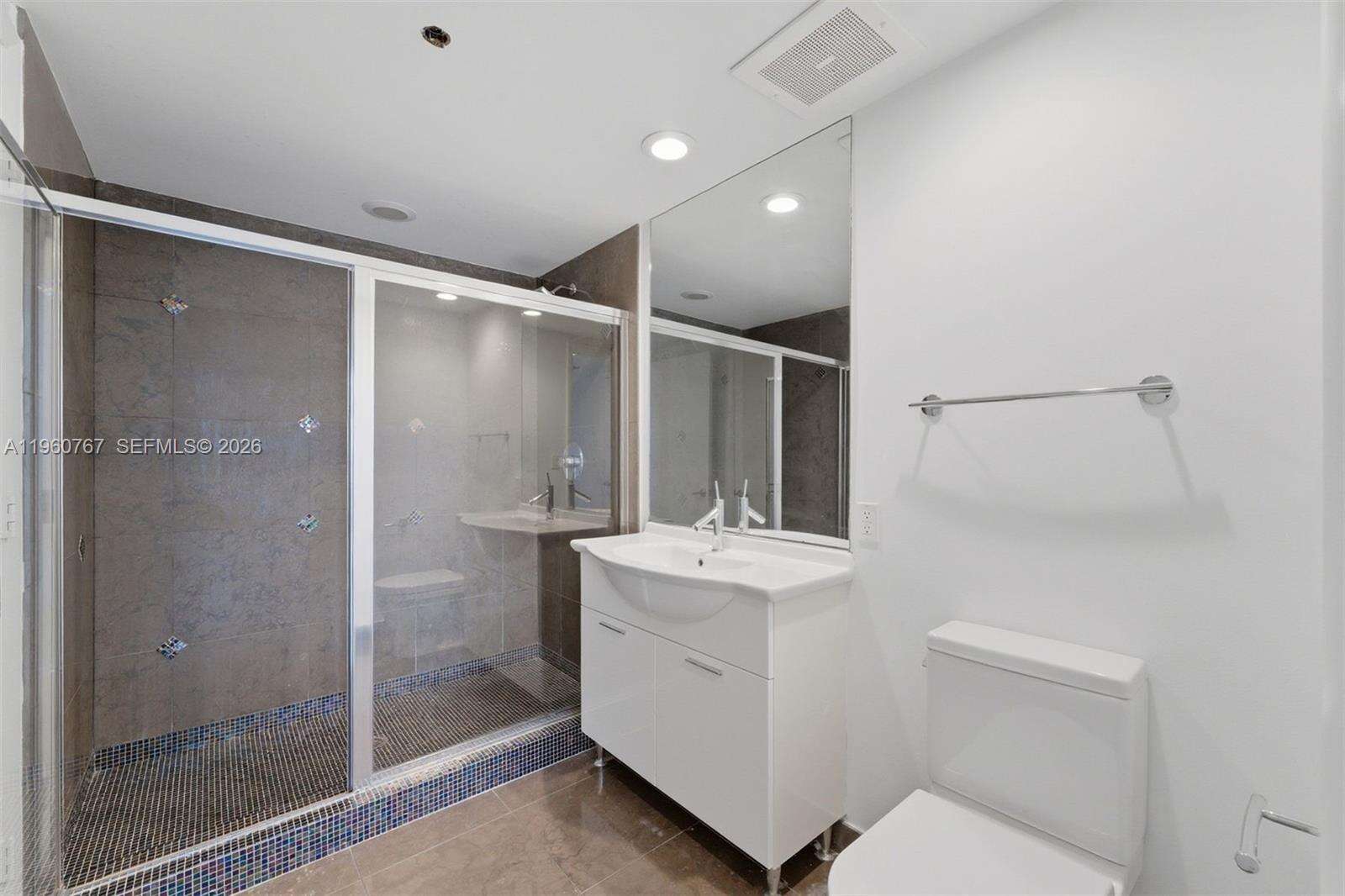 Icon Brickell 1 at 475 Brickell Ave, Miami, FL 33131 - For Sale photo 11