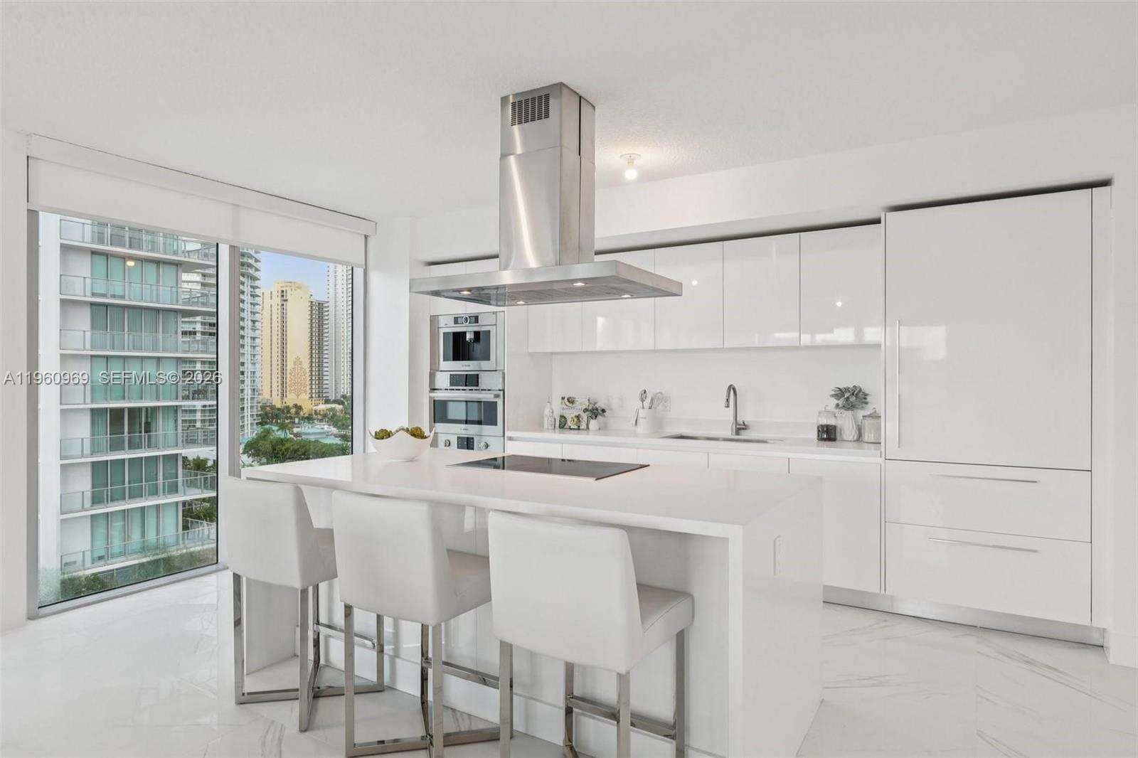 PARQUE TOWERS - 330 Sunny Isles Blvd, Sunny Isles Beach, FL 33160 | Picture 11