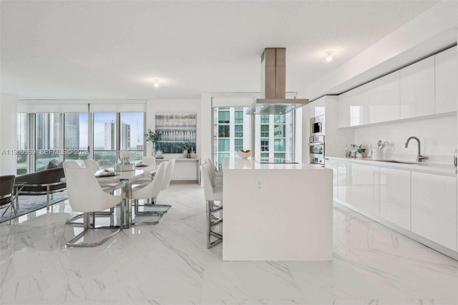 PARQUE TOWERS - 330 Sunny Isles Blvd, Sunny Isles Beach, FL 33160 | Picture 12