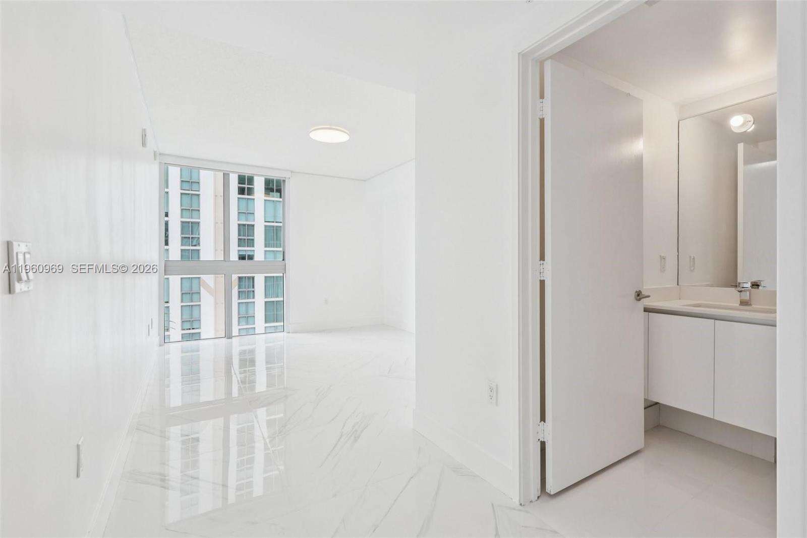 PARQUE TOWERS - 330 Sunny Isles Blvd, Sunny Isles Beach, FL 33160 | Picture 35