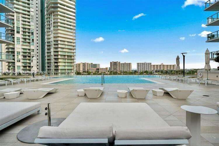 PARQUE TOWERS - 330 Sunny Isles Blvd, Sunny Isles Beach, FL 33160 | Picture 58