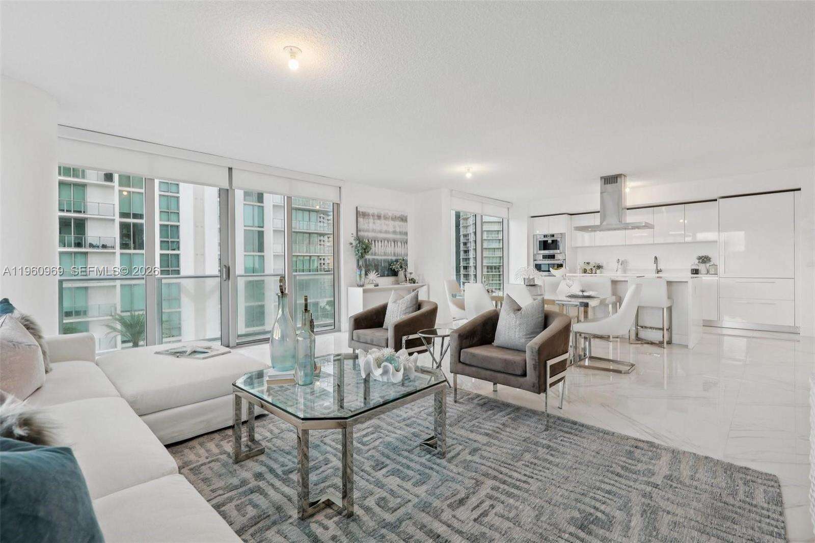 PARQUE TOWERS - 330 Sunny Isles Blvd, Sunny Isles Beach, FL 33160 | Picture 9