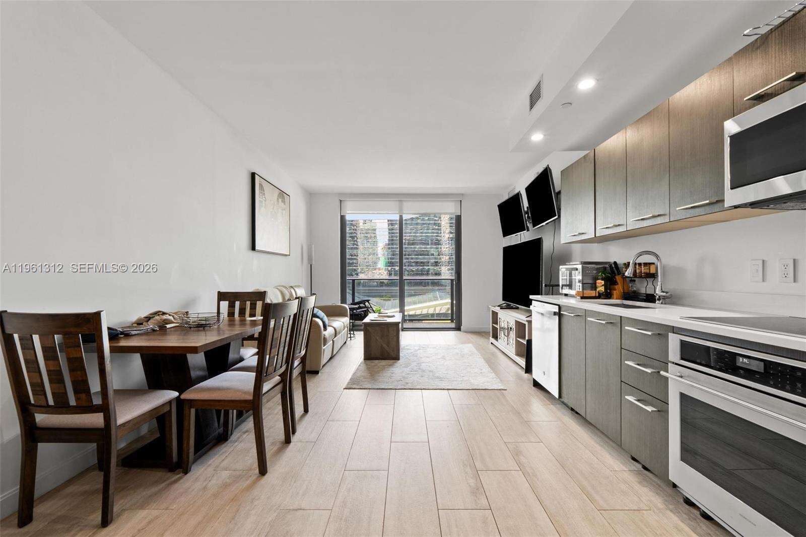 Brickell Heights East at 45 9 St, Miami, FL 33130 - For Sale photo 2
