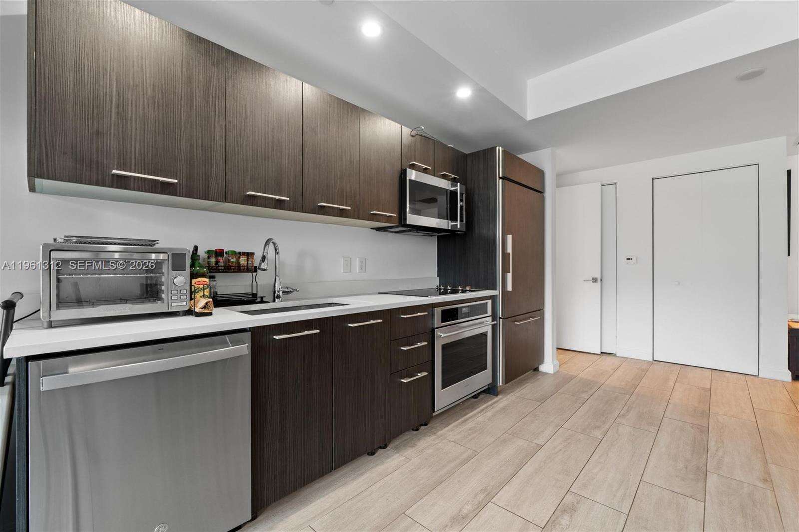 Brickell Heights East at 45 9 St, Miami, FL 33130 - For Sale photo 4