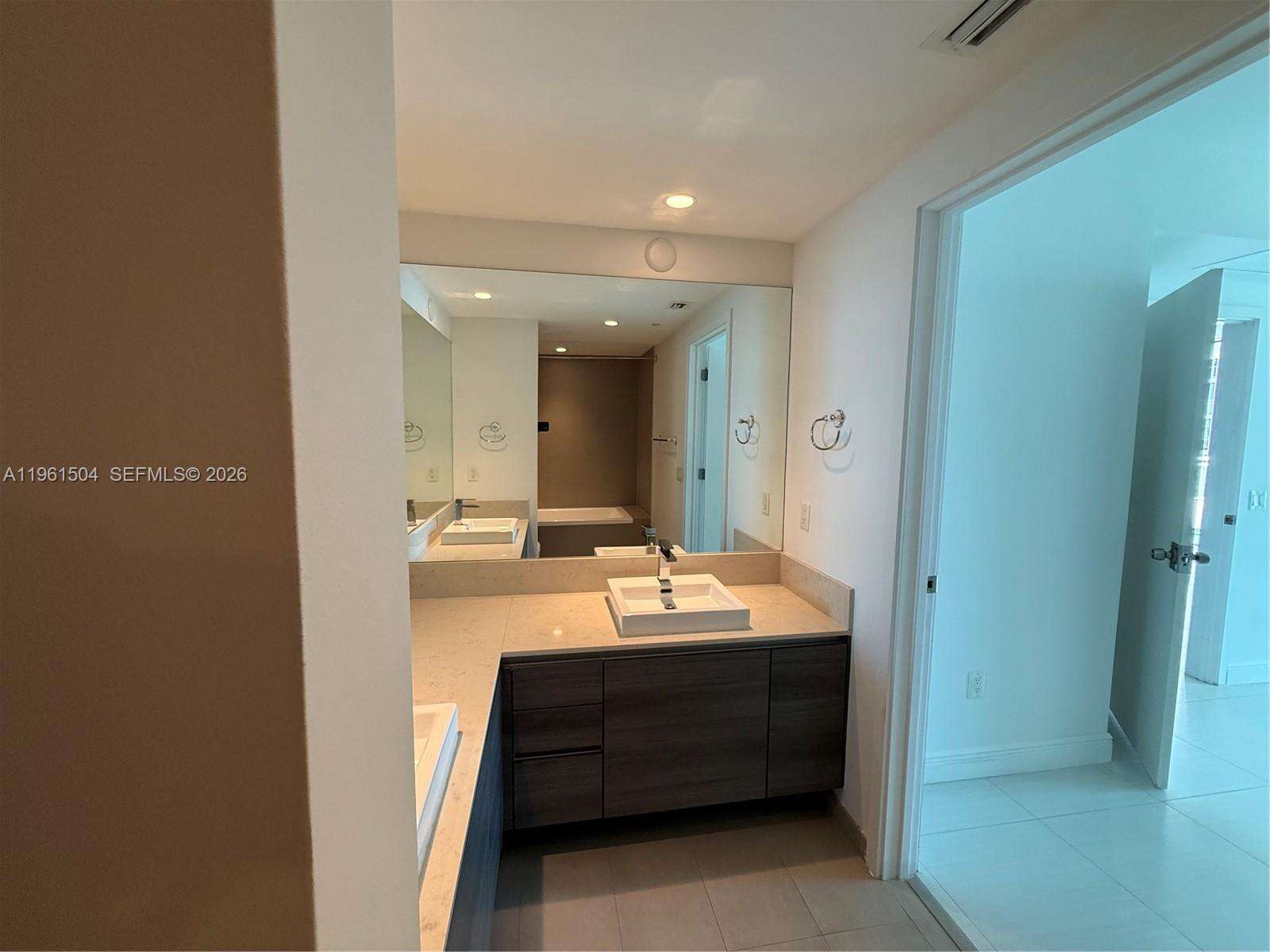 The Bond On Brickell at 1080 Brickell Ave, Miami, FL 33131 - For Sale photo 12