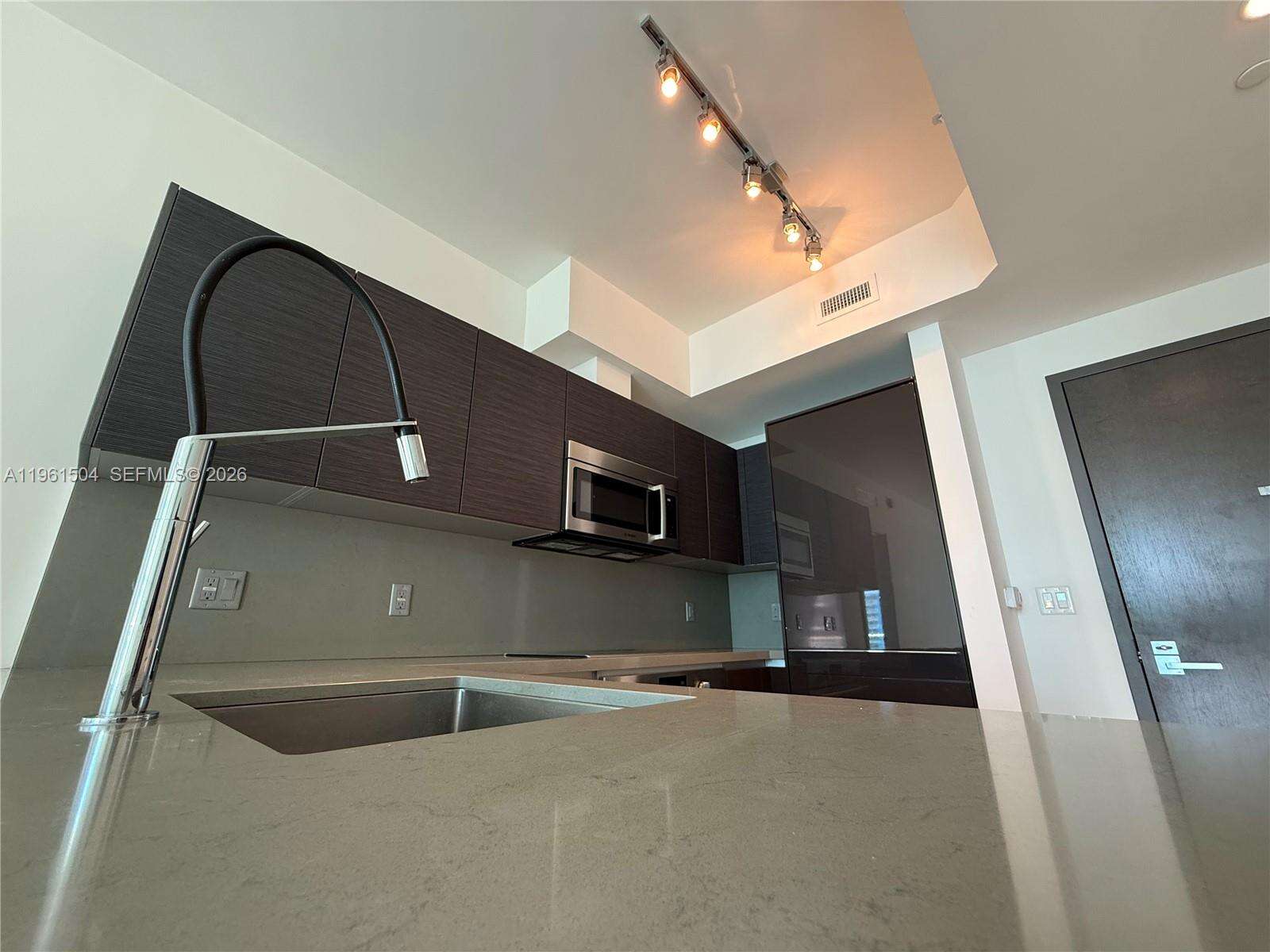 The Bond On Brickell at 1080 Brickell Ave, Miami, FL 33131 - For Sale photo 16