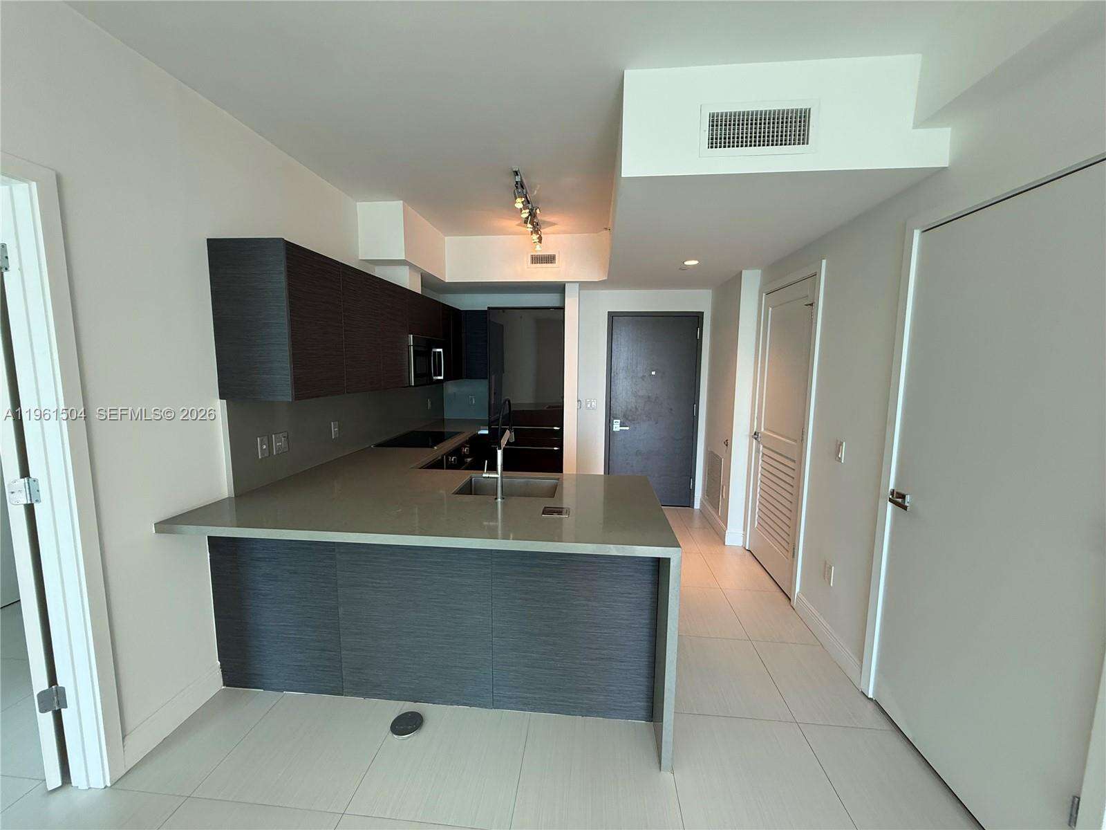 The Bond On Brickell at 1080 Brickell Ave, Miami, FL 33131 - For Sale photo 18