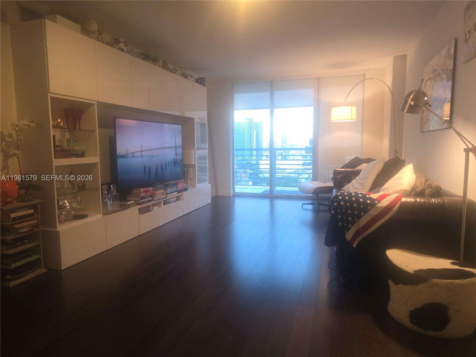 One Miami East at 335 Biscayne Blvd, Miami, FL 33131 - For Sale photo 2