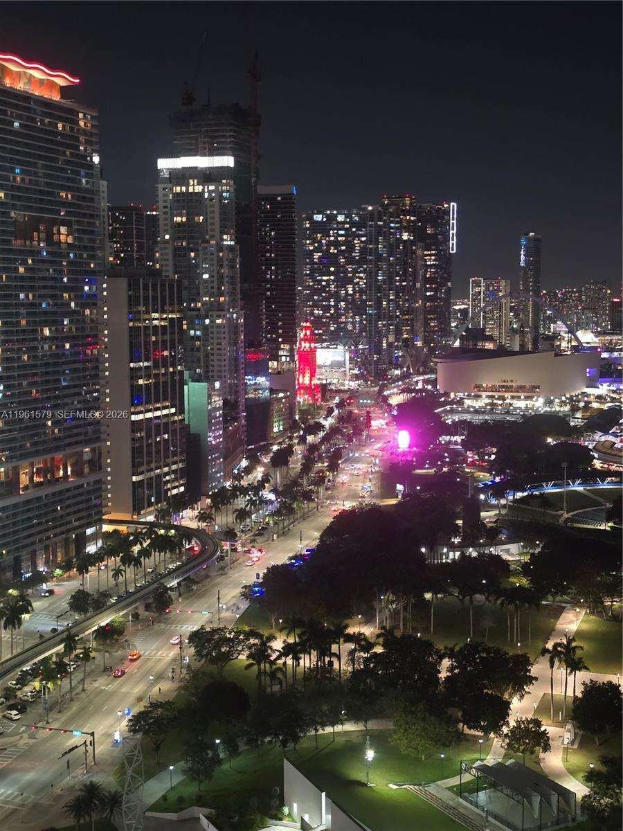 One Miami East at 335 Biscayne Blvd, Miami, FL 33131 - For Sale photo 25