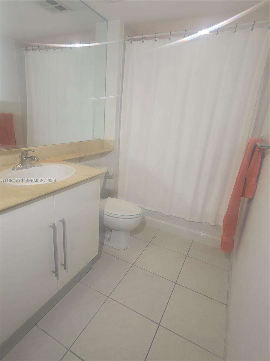 One Miami East at 335 Biscayne Blvd, Miami, FL 33131 - For Sale photo 36