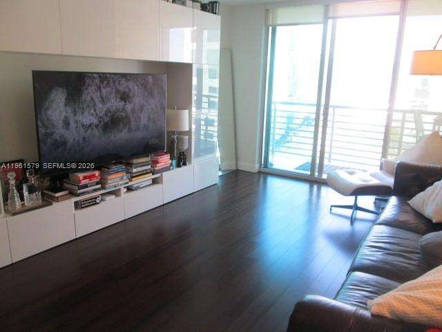 One Miami East at 335 Biscayne Blvd, Miami, FL 33131 - For Sale photo 47