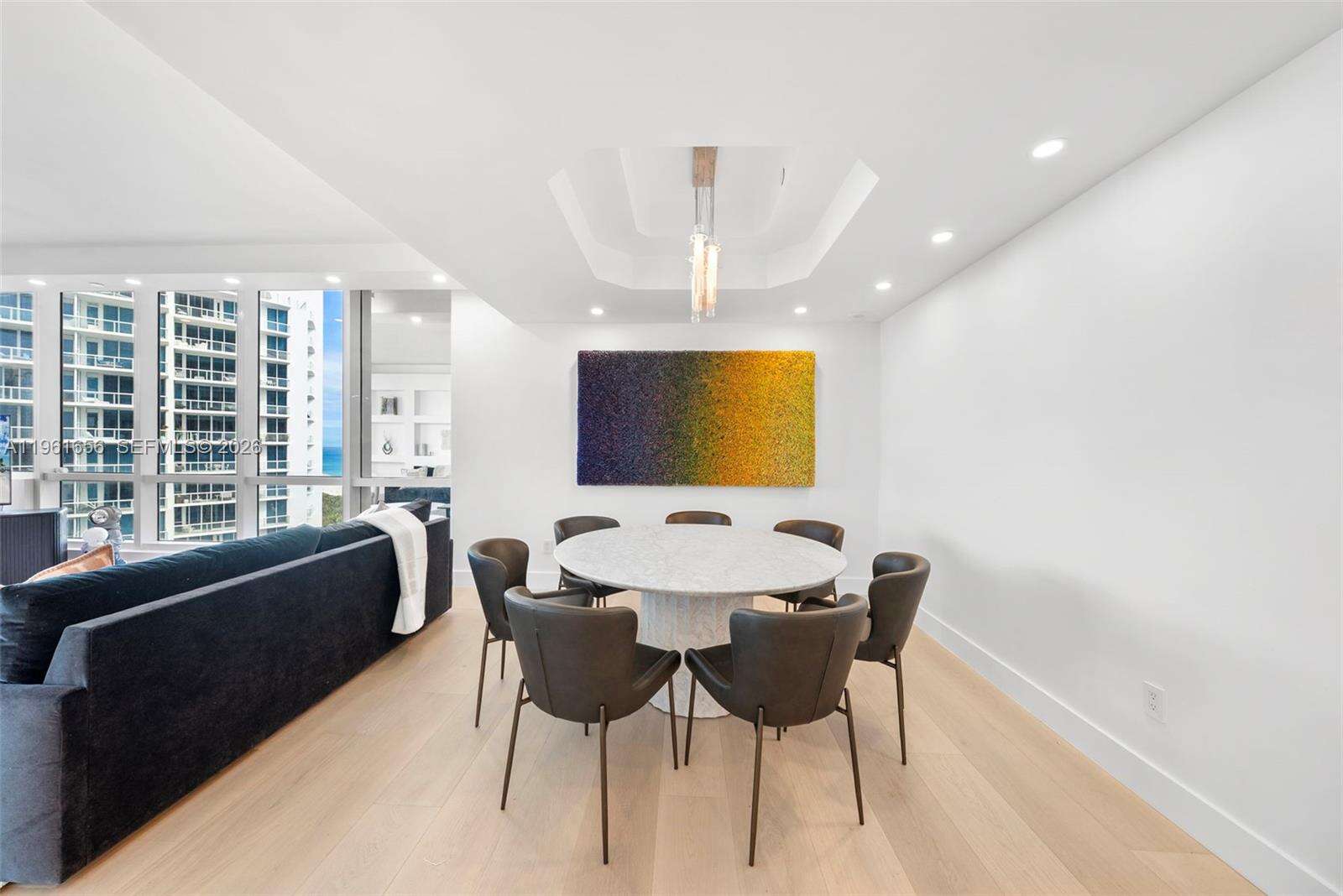 CONTINUUM ON SOUTH BEACH CONDO THE SOUTH TOWER - 100 Pointe Dr, Miami Beach, FL 33139 | Picture 3