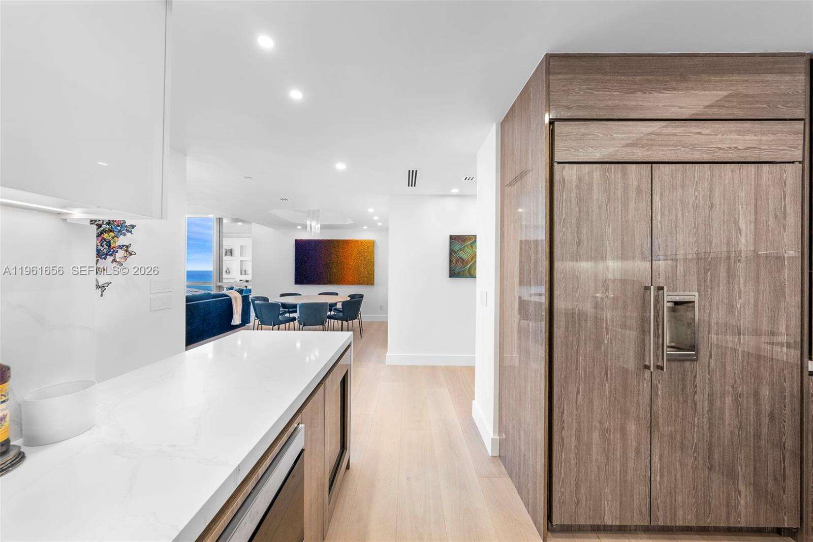 CONTINUUM ON SOUTH BEACH CONDO THE SOUTH TOWER - 100 Pointe Dr, Miami Beach, FL 33139 | Picture 4