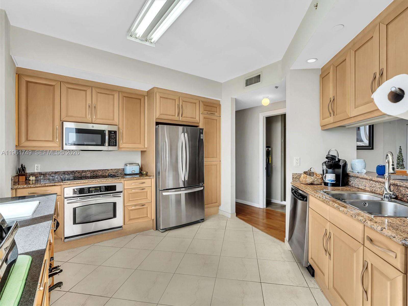 CARROLL WALK - 9751 Bay Harbor Dr, Bay Harbor Islands, FL 33154 | Picture 13