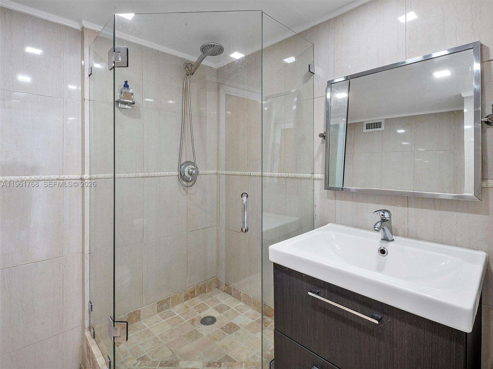 King Cole at 900 Bay Dr, Miami Beach, FL 33141 - For Sale photo 17