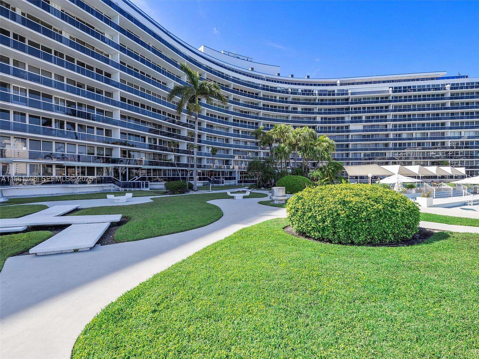 King Cole at 900 Bay Dr, Miami Beach, FL 33141 - For Sale photo 37