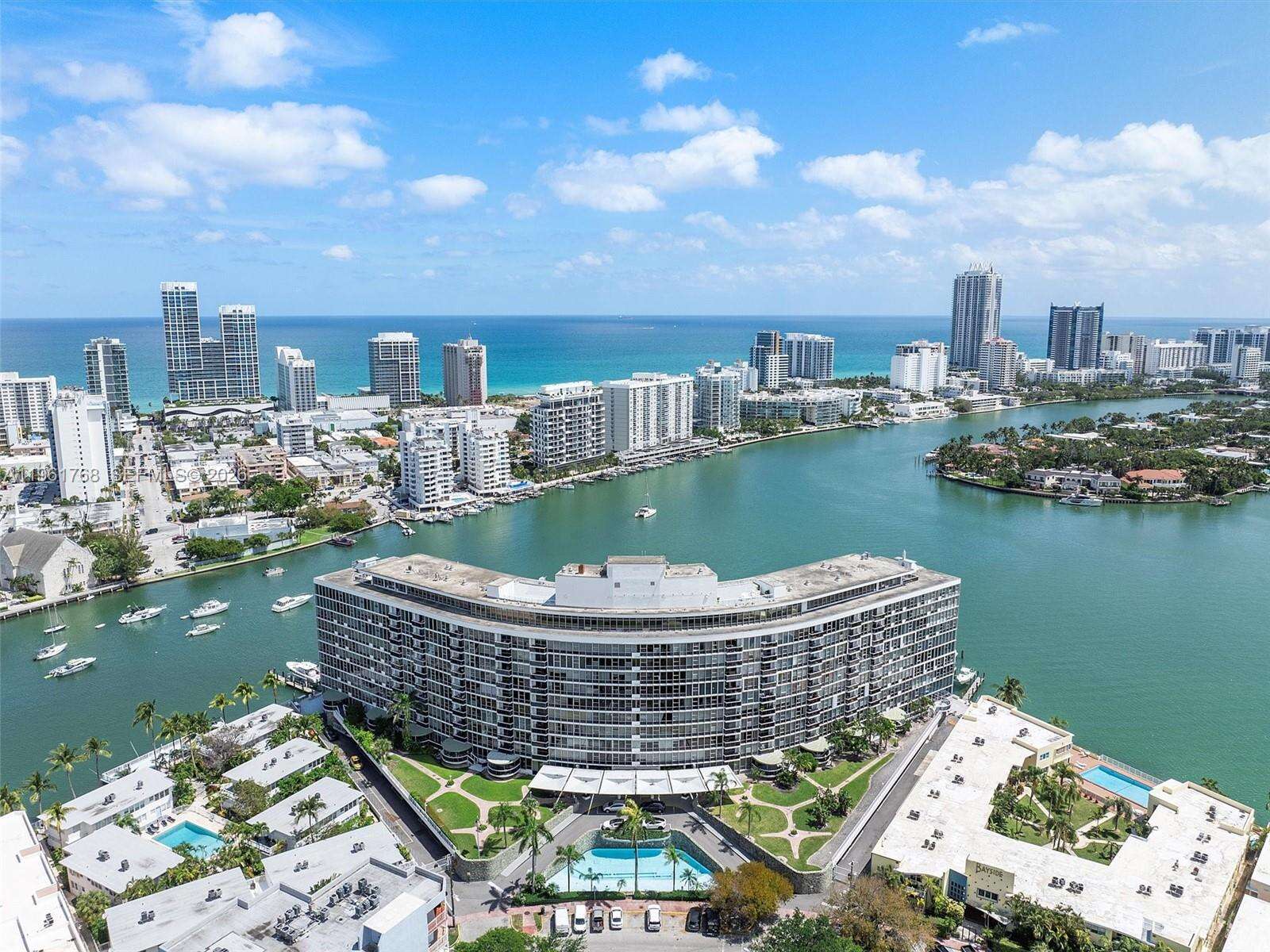 King Cole at 900 Bay Dr, Miami Beach, FL 33141 - For Sale photo 40