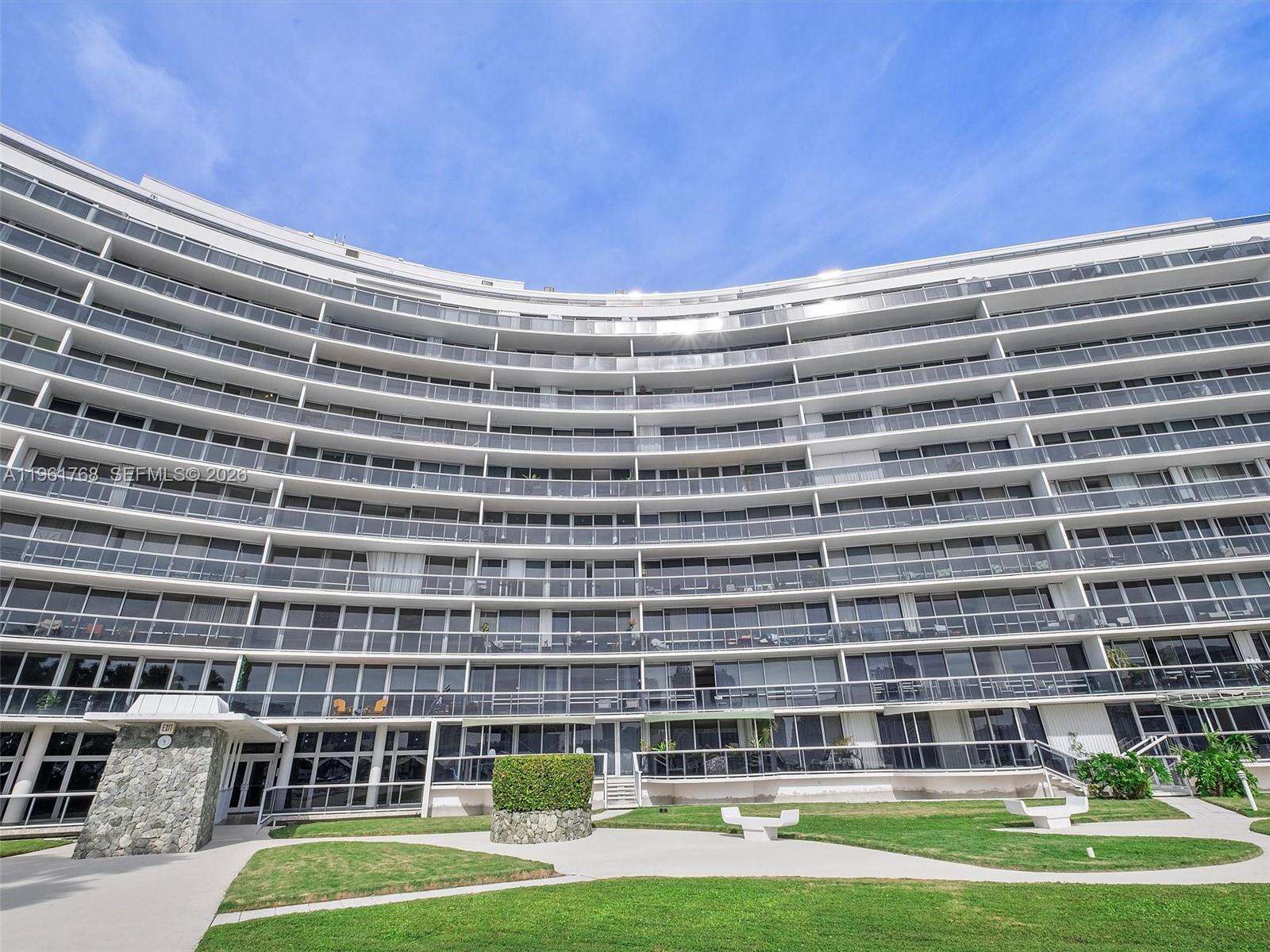 King Cole at 900 Bay Dr, Miami Beach, FL 33141 - For Sale photo 49