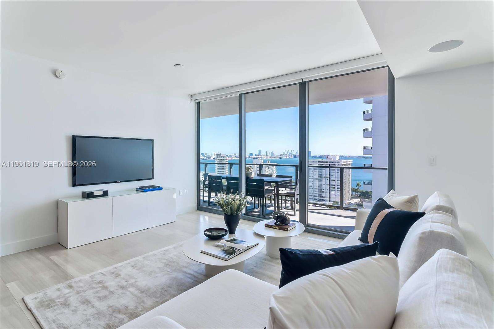 Echo Brickell at 1451 Brickell Ave, Miami, FL 33131 - For Sale photo 1