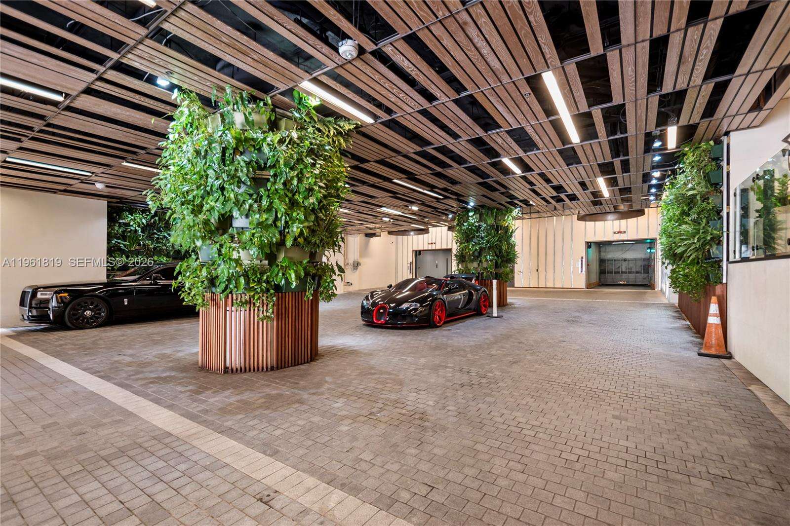 Echo Brickell at 1451 Brickell Ave, Miami, FL 33131 - For Sale photo 17