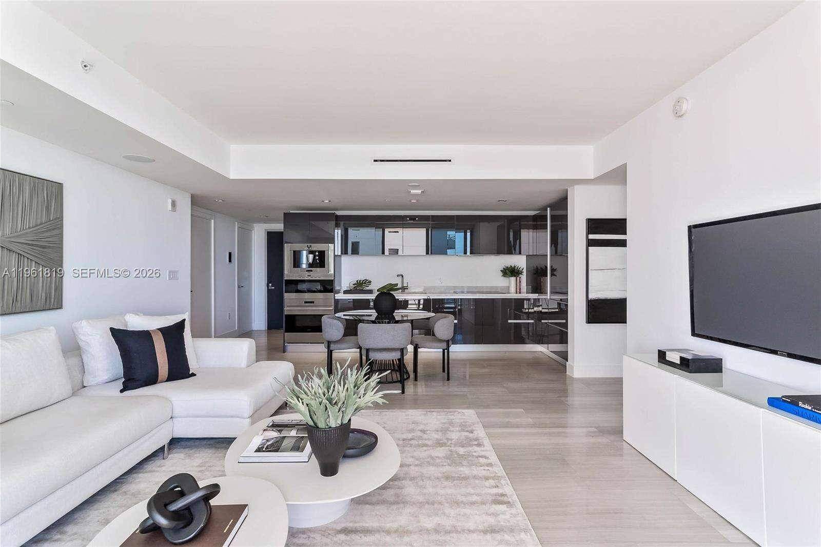Echo Brickell at 1451 Brickell Ave, Miami, FL 33131 - For Sale photo 9