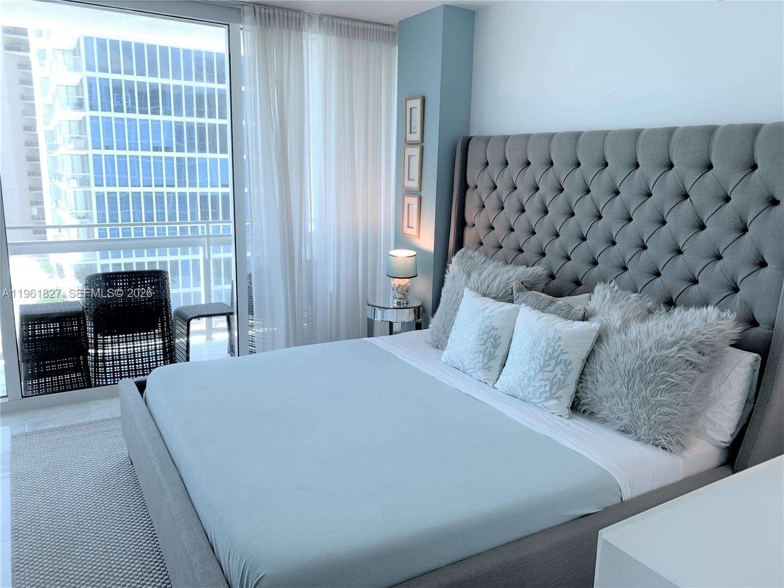 CENTRAL CARILLON BEACH - 6801 Collins Ave, Miami Beach, FL 33141 | Picture 11