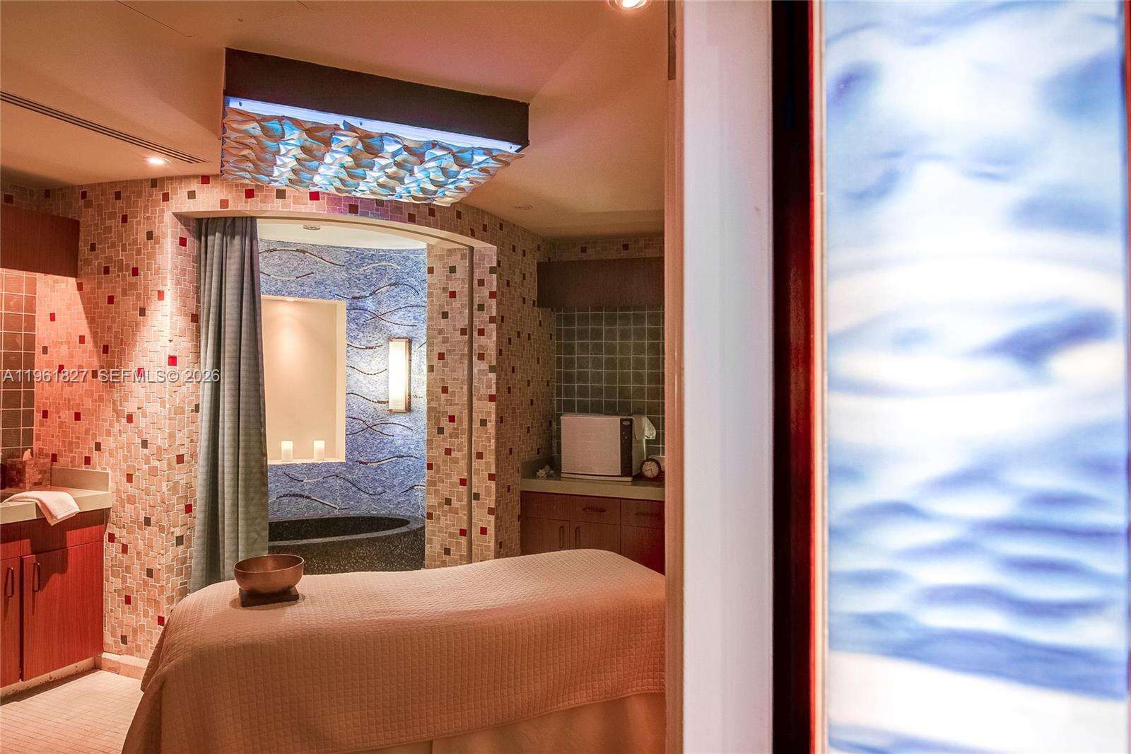 CENTRAL CARILLON BEACH - 6801 Collins Ave, Miami Beach, FL 33141 | Picture 39