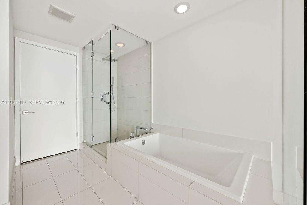 Paraiso Bay at 650 32 St, Miami, FL 33137 - For Sale photo 11