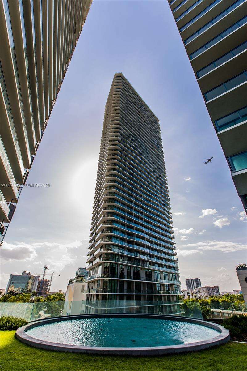 Paraiso Bay at 650 32 St, Miami, FL 33137 - For Sale photo 46