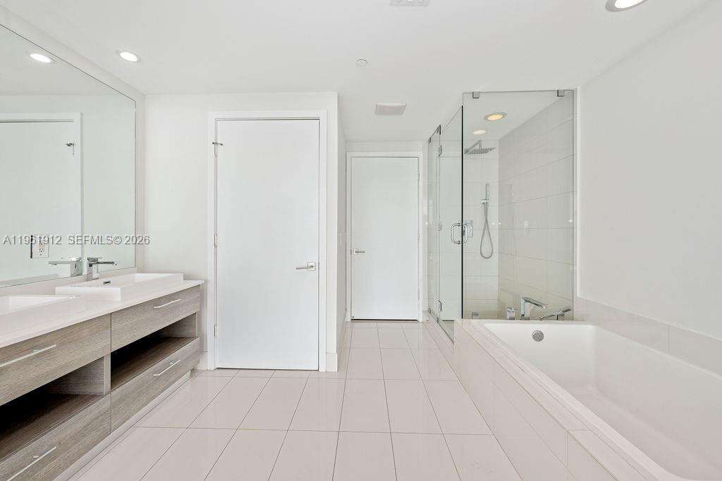 Paraiso Bay at 650 32 St, Miami, FL 33137 - For Sale photo 9