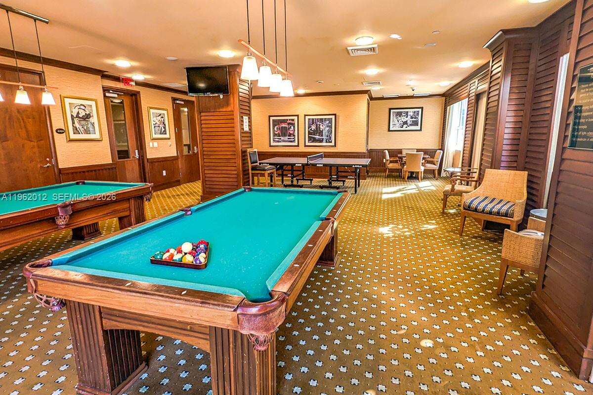Turnberry On The Green at 19501 Country Club Dr, Aventura, FL 33180 - For Sale photo 17