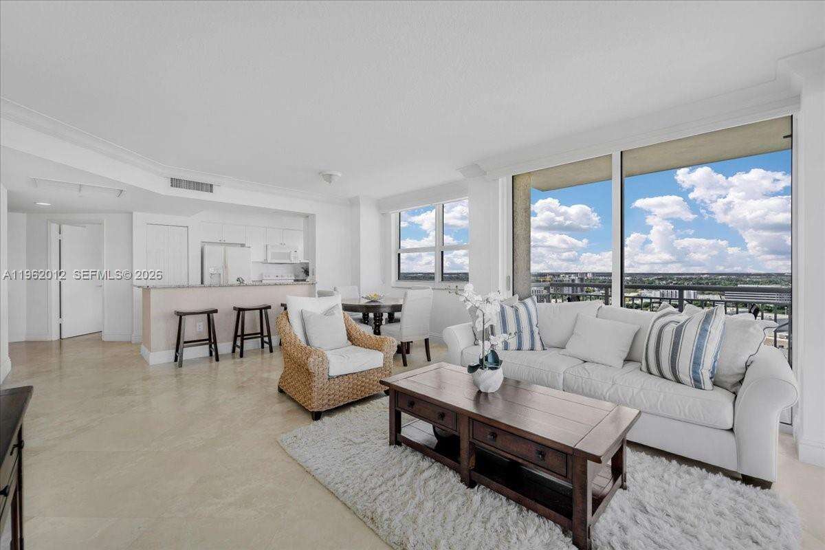 Turnberry On The Green at 19501 Country Club Dr, Aventura, FL 33180 - For Sale photo 4