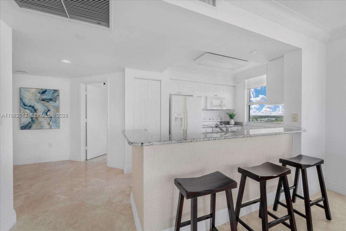 Turnberry On The Green at 19501 Country Club Dr, Aventura, FL 33180 - For Sale photo 7