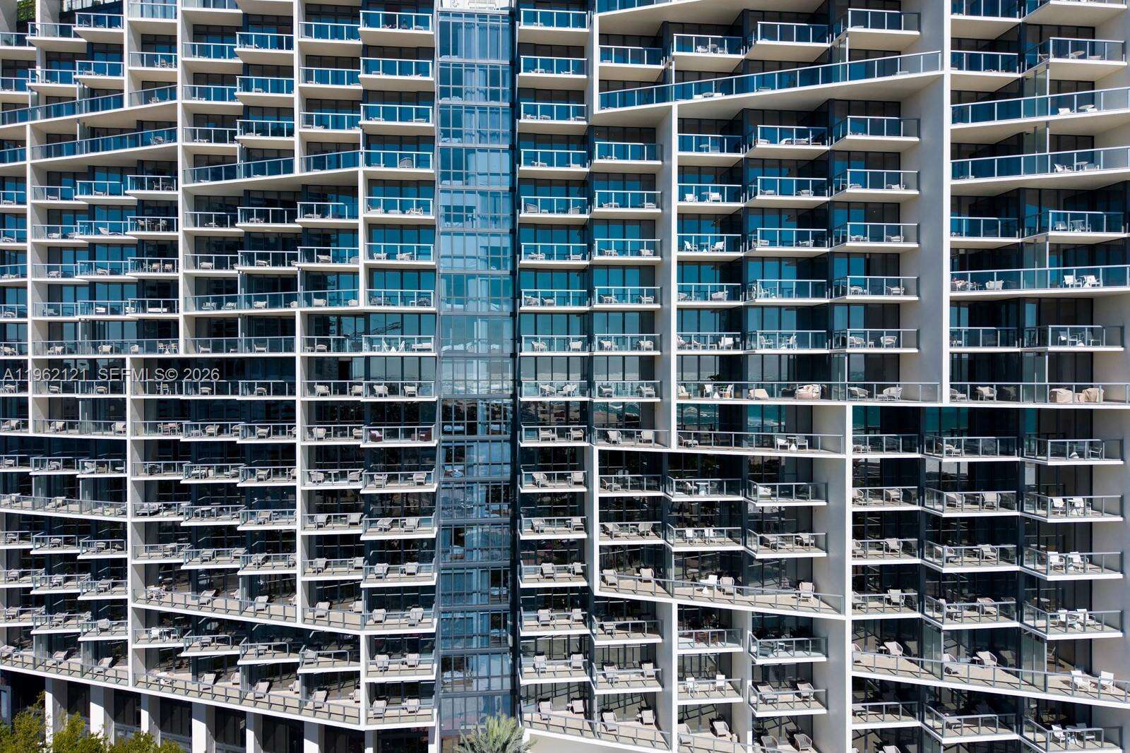 2201 COLLINS AVE - 2201 Collins Ave, Miami Beach, FL 33139 | Picture 21