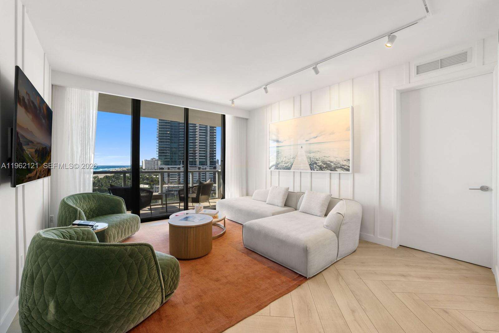 2201 COLLINS AVE - 2201 Collins Ave, Miami Beach, FL 33139 | Picture 9