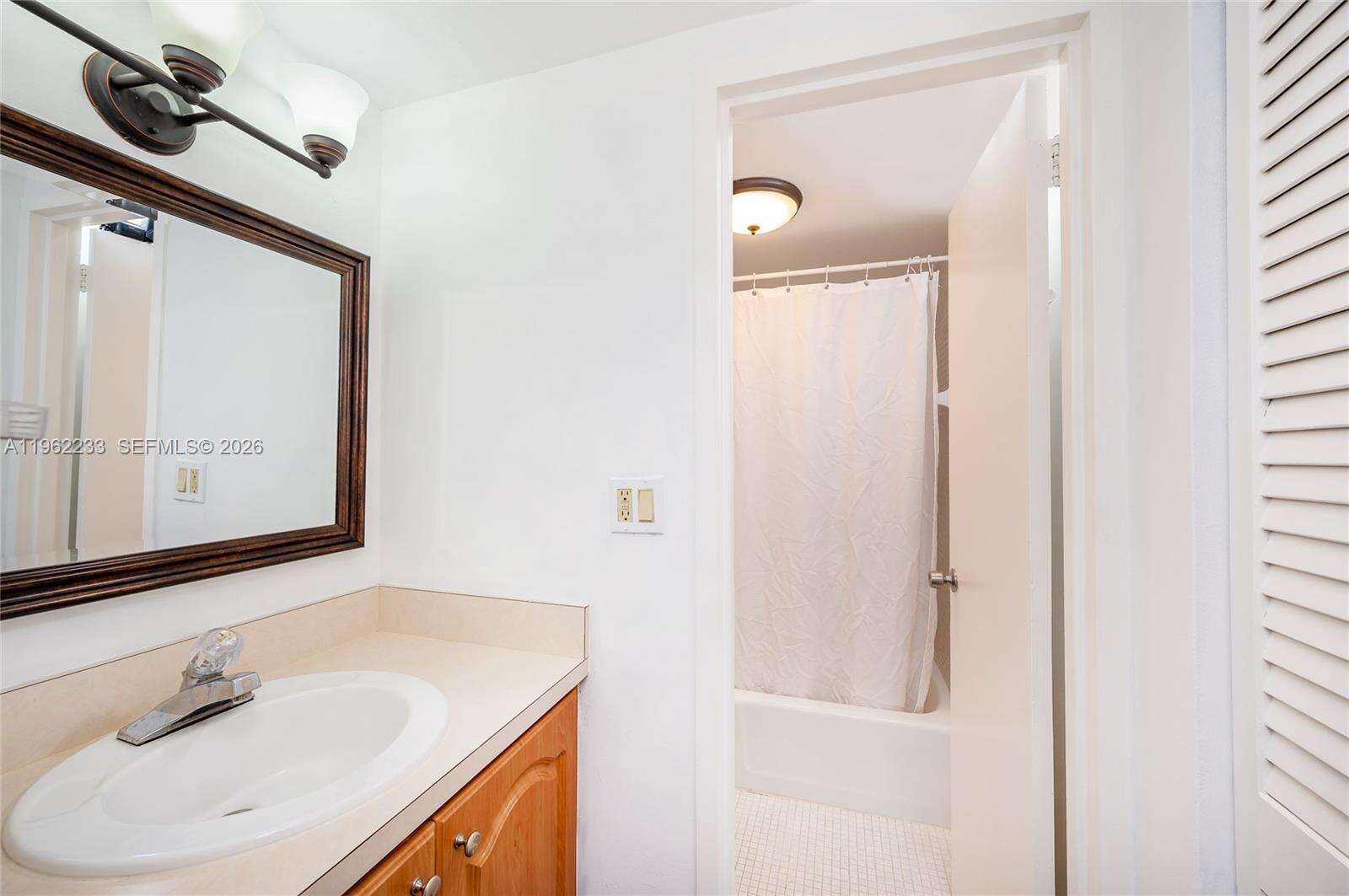 Triton Tower at 2899 Collins Ave, Miami Beach, FL 33140 - For Sale photo 13