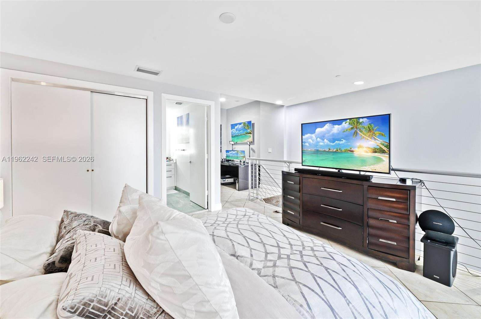 1060 Brickell at 1050 Brickell Ave, Miami, FL 33131 - For Sale photo 24