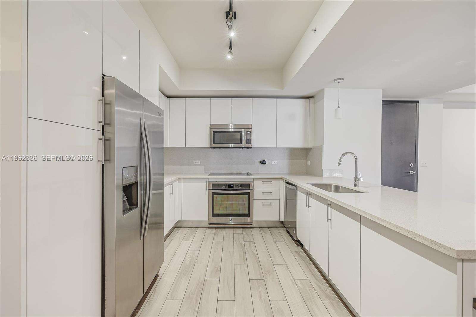 Nine At Mary Brickell Village at 999 1 Ave, Miami, FL 33130 - For Sale photo 8