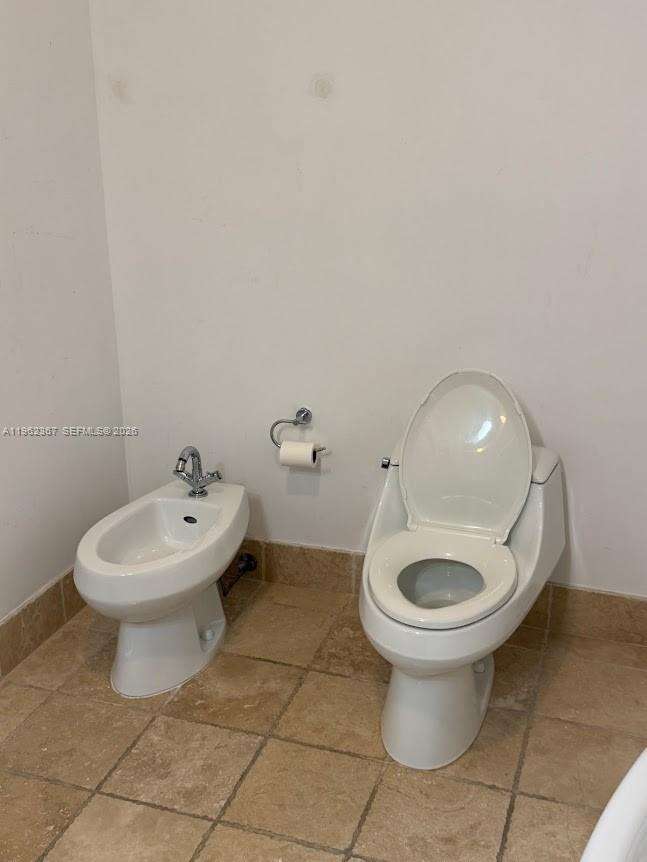 TRUMP ROYALE - 18201 Collins Ave, Sunny Isles Beach, FL 33160 | Picture 15