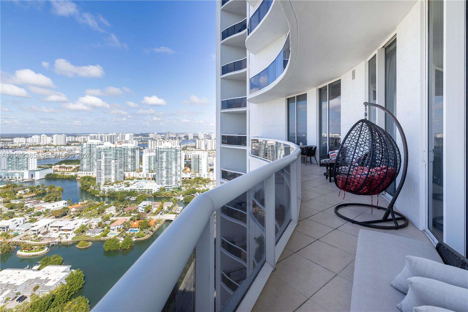 TDR TOWER I - 16001 Collins Ave, Sunny Isles Beach, FL 33160 | Picture 25
